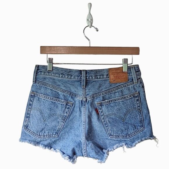 Levi’s 501 Button Fly‎ High Waist Denim Jean Shorts Size 28 Fray Hem Shredded - Picture 7 of 13
